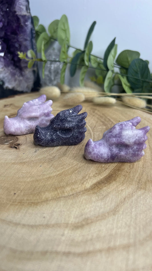 Cristaux violets Lepidolite Reiki Dragonhead (sculptés à la main)